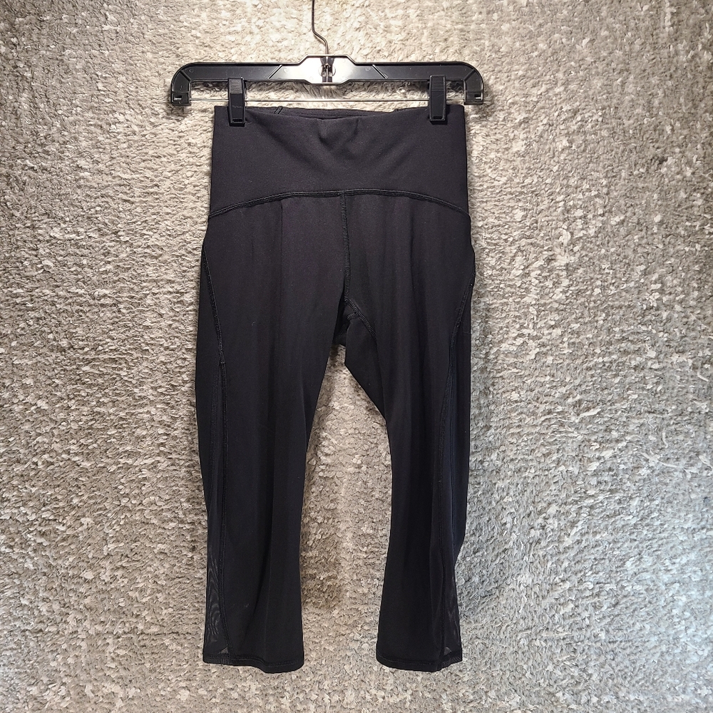 Lululemon Train Times Crop Leggings 17” Size 4 Black Mesh